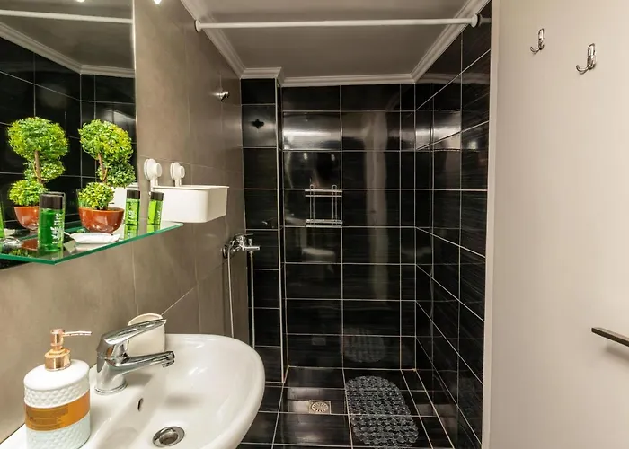 Del Mar I Apartment *